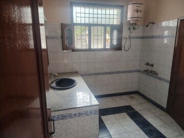 Bathroom in 4 BHK Independent House at Sector 71 – for Sale