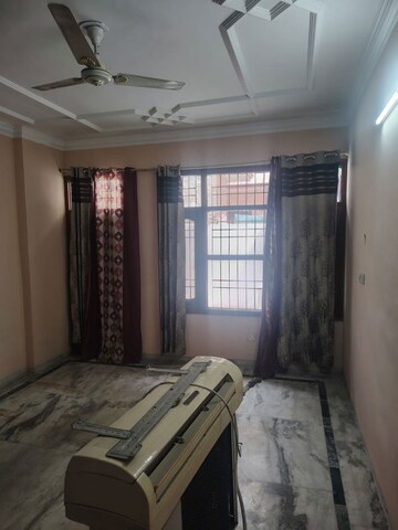Bedroom in 4 BHK Independent House at Sector 71 – for Sale