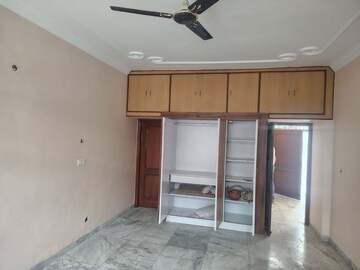 Room in 4 BHK Independent House at Sector 71 – for Sale