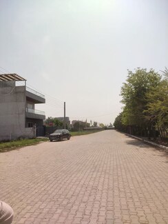 Plot For Sale in Sector 28