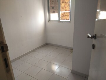 Bathroom in 2 BHK Apartment at Ireo Uptown, Sector 66 – for Sale