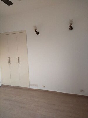 Room in 2 BHK Apartment at Ireo Uptown, Sector 66 – for Sale