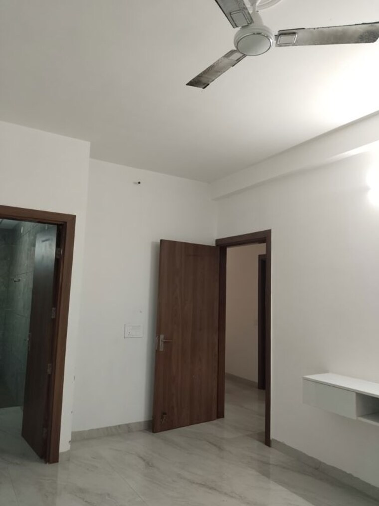 Room, hong-kong-bazaar 3 Bedroom 1600 Sq.Ft. Builder Floor In Sector 57 Gurgaon 10128990