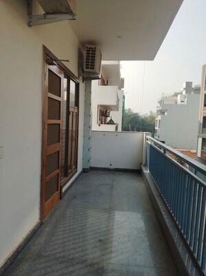 Balcony in 3 BHK Builder Floor at Hong Kong Bazaar, Sector 57 – for Rent