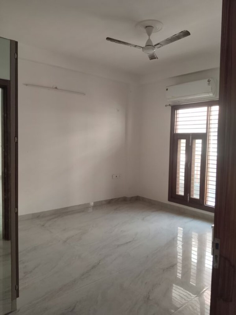 Room, hong-kong-bazaar 3 Bedroom 1600 Sq.Ft. Builder Floor In Sector 57 Gurgaon 10128990