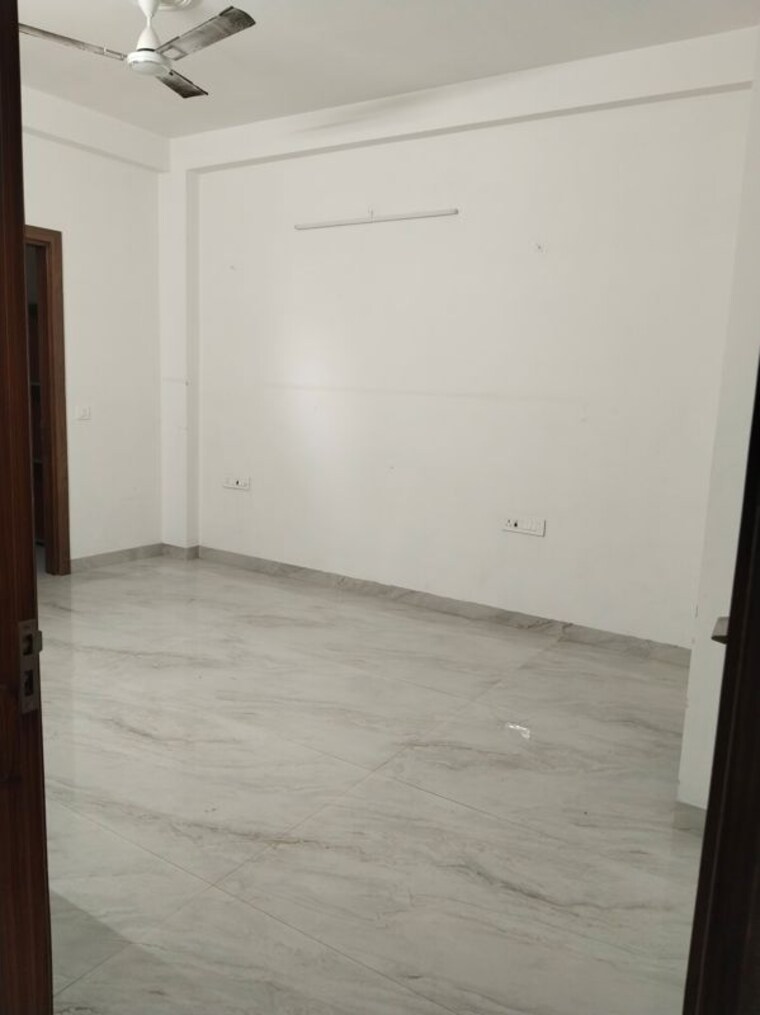 Room, hong-kong-bazaar 3 Bedroom 1600 Sq.Ft. Builder Floor In Sector 57 Gurgaon 10128990