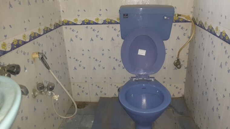 Bathroom, rt nagar 1 Bedroom 646 Sq.Ft. Independent House In Rt Nagar Bangalore 10129008