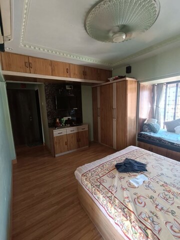 Bedroom in 1 BHK Apartment at Vasant Valley Complex, Malad East – for Rent