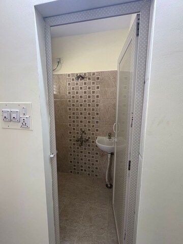 Bathroom in 1 RK Independent House at Hsr Layout Sector 3 – for Rent