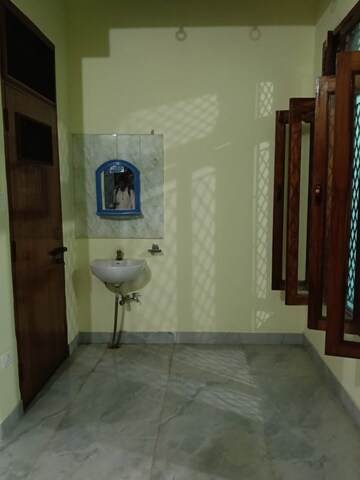 Bathroom in 2 BHK Independent House at Gomti Nagar – for Rent