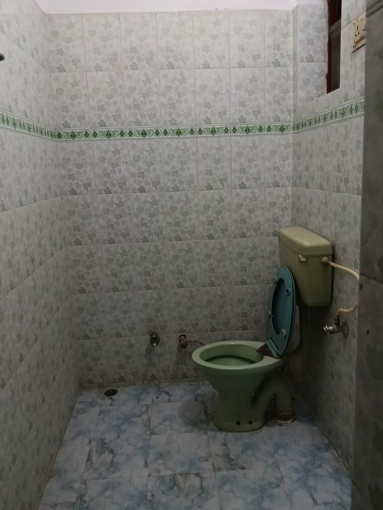 Bathroom, gomti nagar 2 Bedroom 1250 Sq.Ft. Independent House In Gomti Nagar Lucknow 10129043