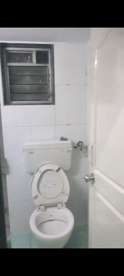 2 BHK Apartment For Rent in Oshiwara Mhada
