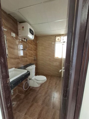 Bathroom in 3 BHK Apartment at Amrapali Heartbeat City, Sector 107 – for Rent