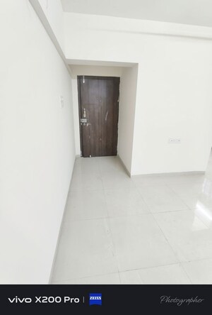 Room in 2 BHK Apartment at Wadgaon Sheri – for Rent