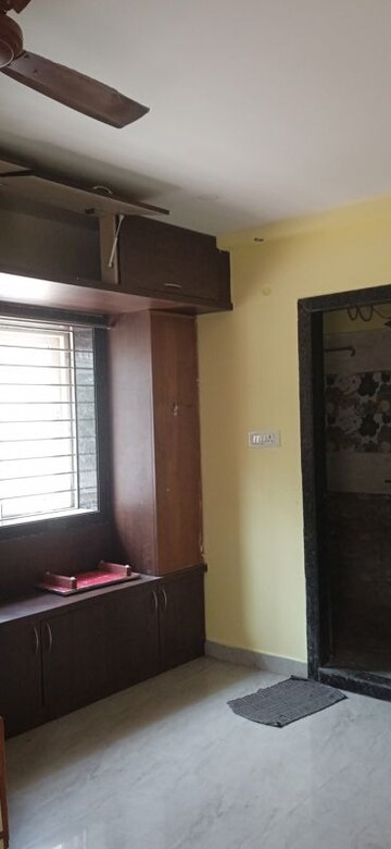 Furnished Amenities in 2 BHK Apartment at East Marredpally – for Rent