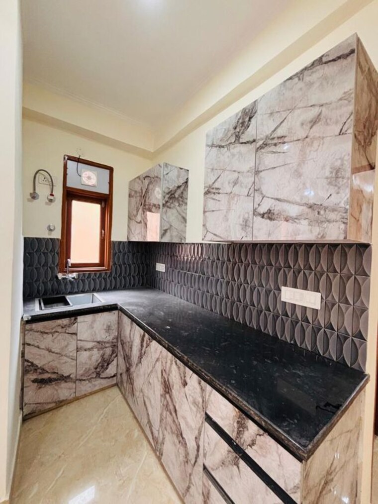 Kitchen, freedom fighters enclave 2 Bedroom 1100 Sq.Ft. Builder Floor In Freedom Fighters Enclave Delhi 10129096