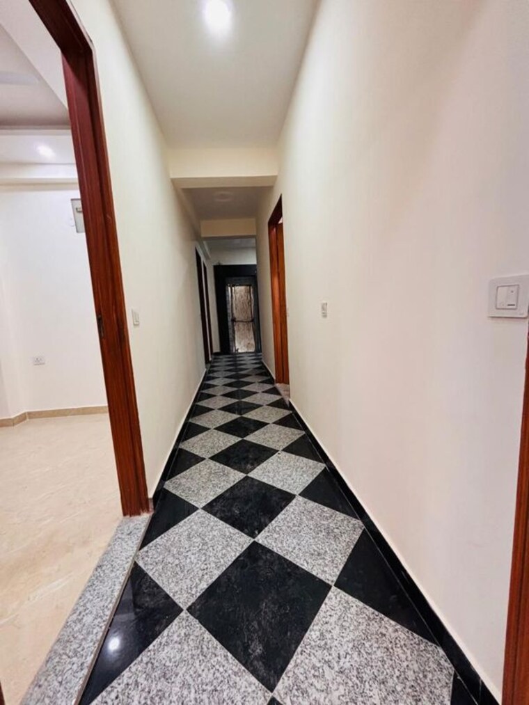 undefined, freedom fighters enclave 2 Bedroom 1100 Sq.Ft. Builder Floor In Freedom Fighters Enclave Delhi 10129096