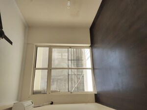 Room in 3 BHK Apartment at Assotech Windsor Court, Sector 78 – for Rent