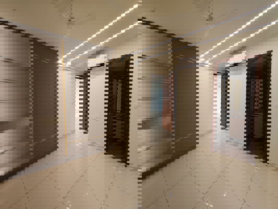 3 BHK + Servant Room 2600 Sq.Ft. Apartment in Rajapushpa Provincia