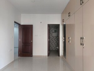 Room in 2 BHK Apartment at Veracious Zarita, Whitefield – for Rent