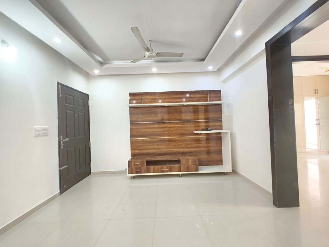 2 BHK Apartment For Rent in Veracious Zarita