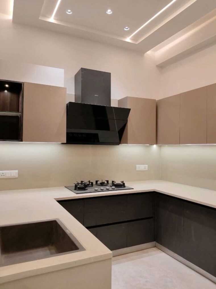 Kitchen, smart-world-orchard 3 Bedroom 1680 Sq.Ft. Apartment In Sector 61 Gurgaon 10129112