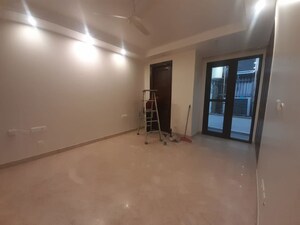 Room in 3 BHK Builder Floor at Uday Park – for Rent