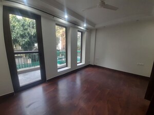 Room in 3 BHK Builder Floor at Uday Park – for Rent