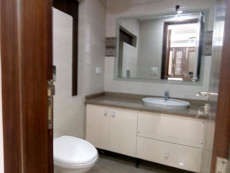 Kitchen, uday park 3 Bedroom 217 Sq.Yd. Builder Floor In Uday Park Delhi 10129130