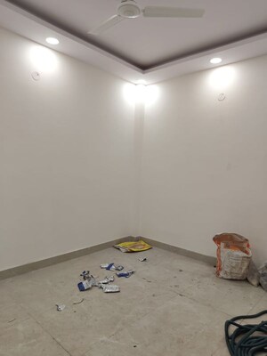 Room in 2 BHK Builder Floor at Govindpuri – for Sale