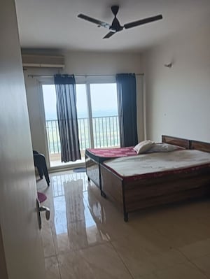 Bedroom in 4 BHK Apartment at Gaur Yamuna City, Gaur Yamuna City – for Rent
