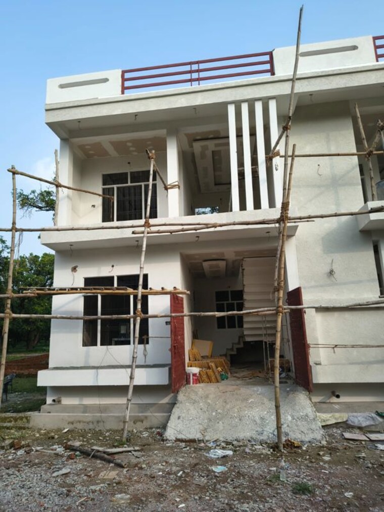 Exterior View, krishna nagar 3.5 Bedroom 800 Sq.Ft. Villa In Krishna Nagar Lucknow 10129146