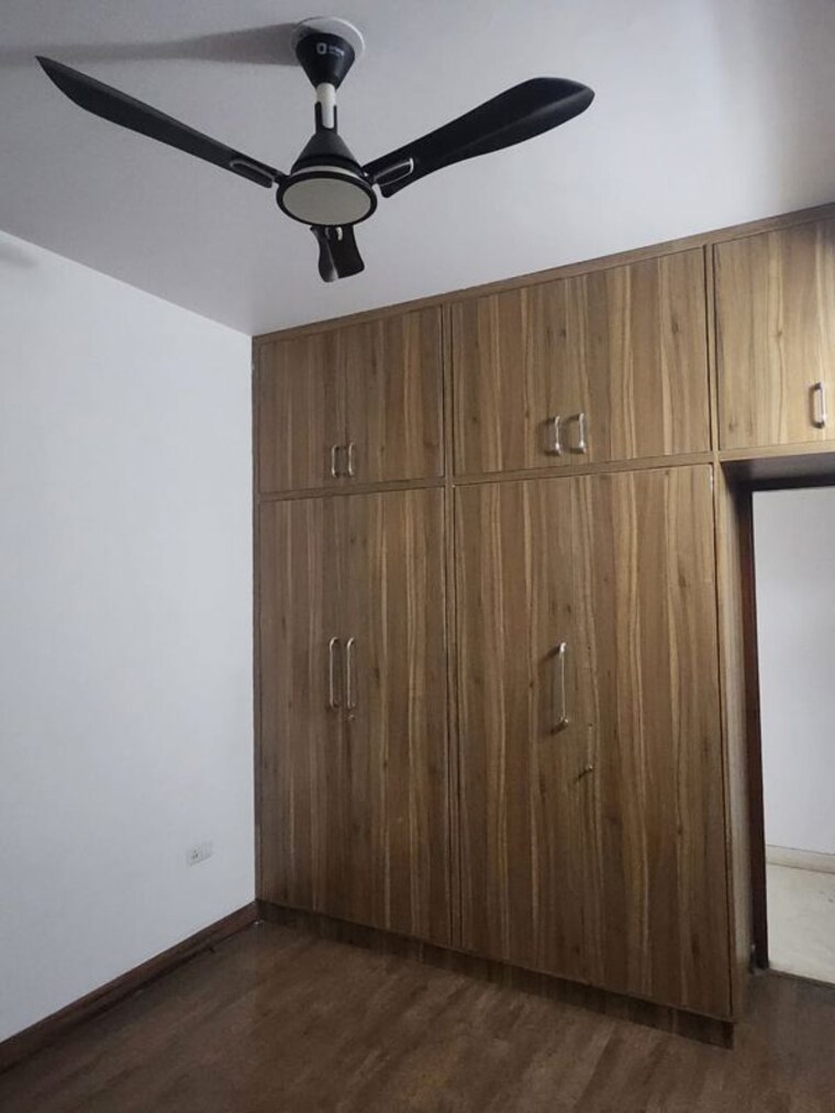 Room, omaxe-royal-residency-faridabad 3 Bedroom 1925 Sq.Ft. Apartment In Sector 79 Faridabad 10129179
