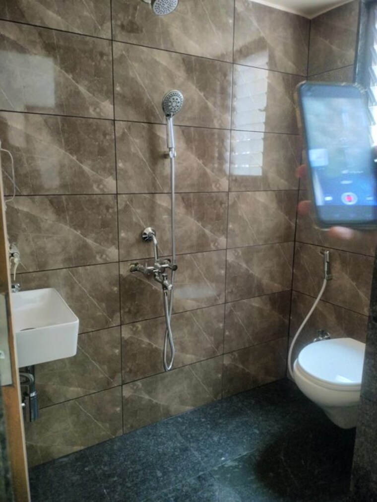 Bathroom, wadgaon sheri 1 Bedroom 600 Sq.Ft. Apartment In Wadgaon Sheri Pune 10129188