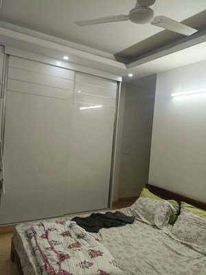 Room in 2 BHK Independent House at Malviya Nagar – for Rent