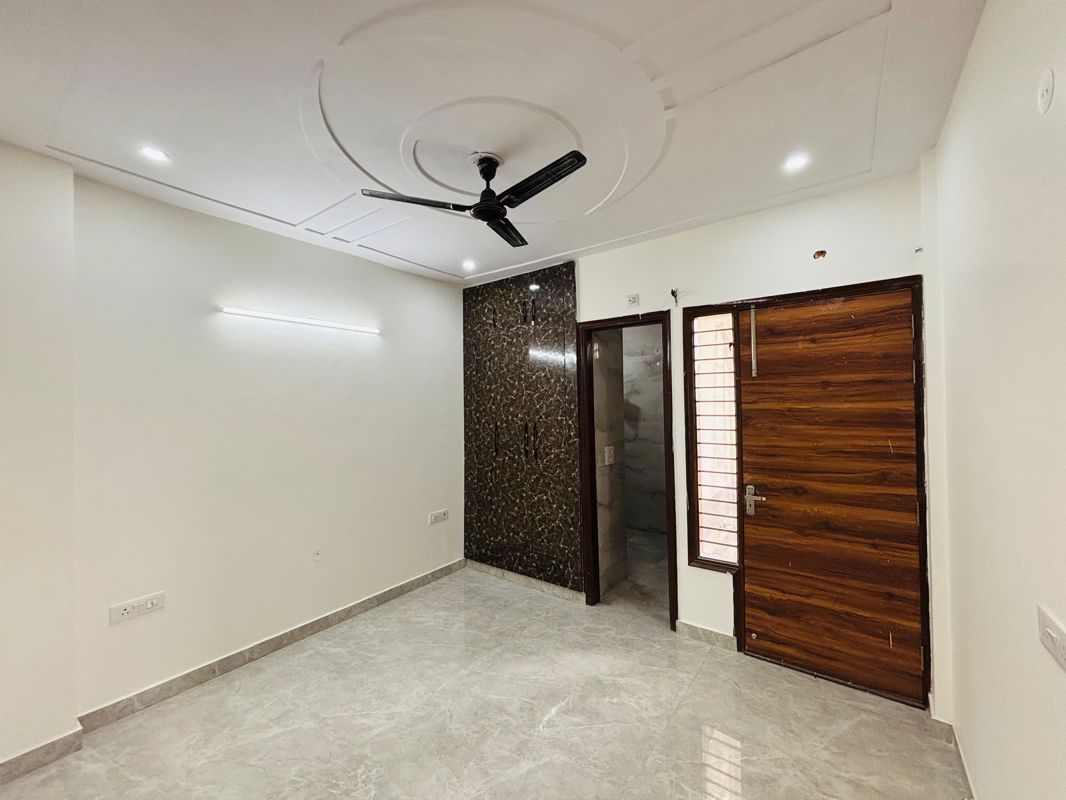 2 BHK + Extra Room Builder Floor For Rent in Puri Kohinoor