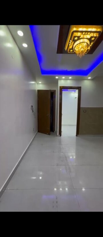 Building Lobby in 2 BHK Builder Floor at Uttam Nagar – for Sale