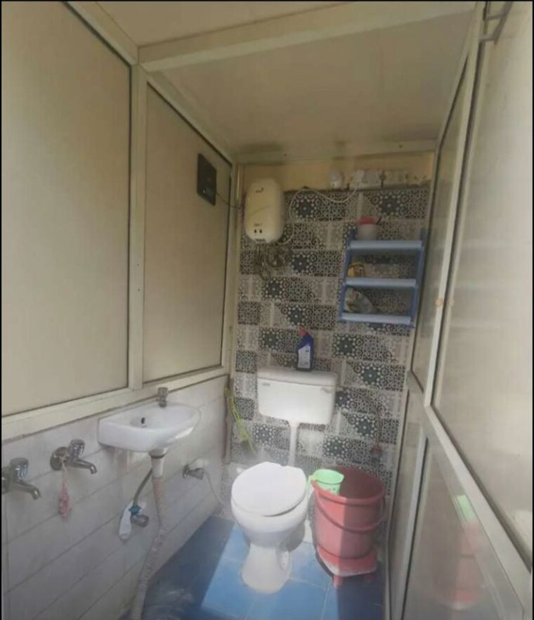Bathroom, sector 18 1 Bedroom 500 Sq.Ft. Builder Floor In Sector 18 Chandigarh 10129216
