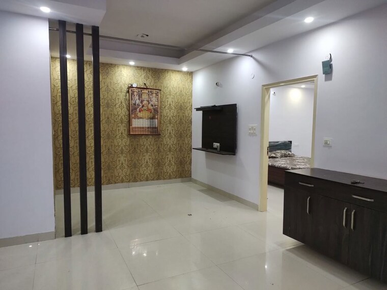 Room, vip road 3 Bedroom 1350 Sq.Ft. Apartment In Vip Road Zirakpur 10129198