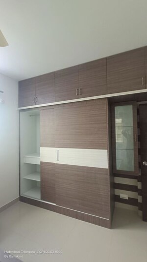 Room in 4 BHK Apartment at Induscrest Apartment Complex, Osman Nagar – for Rent