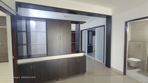 Room in 4 BHK Apartment at Induscrest Apartment Complex, Osman Nagar – for Rent