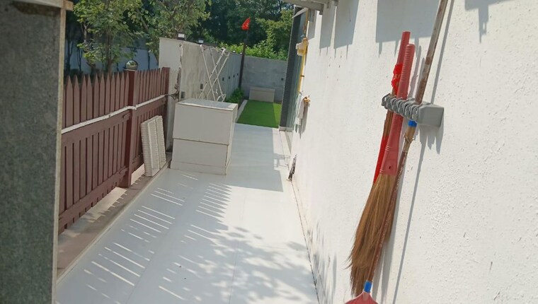 Balcony, vipul-tatvam-villas 5 Bedroom 7650 Sq.Ft. Villa In Sector 48 Gurgaon 10129224