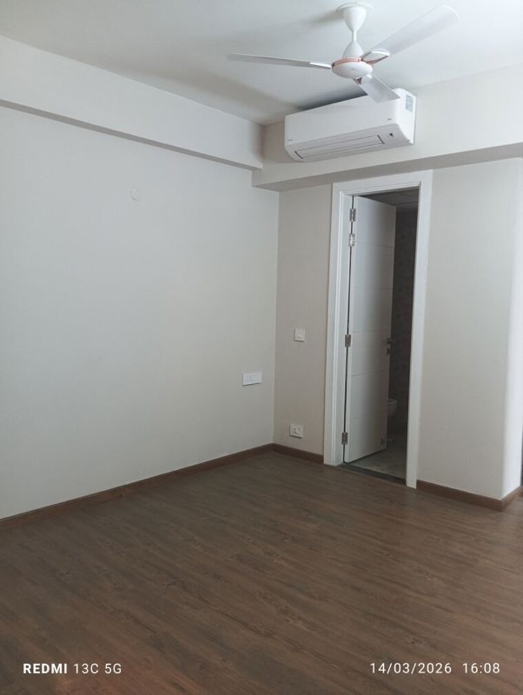 Room, signature-global-city-63a 3 Bedroom 1500 Sq.Ft. Builder Floor In Sector 63a Gurgaon 10129229