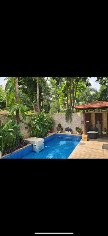 Swimming Pool in 3.5 BHK Villa at Vipul Tatvam Villas, Sector 48 – for Rent