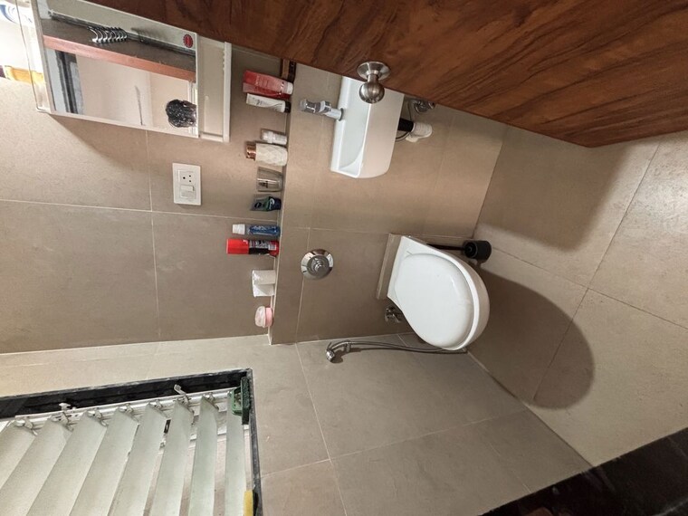 Bathroom, malad east 1 Bedroom 425 Sq.Ft. Apartment In Malad East Mumbai 10129241