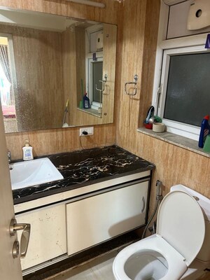 Master Bedroom in 3 BHK Apartment at DLF The Skycourt, Sector 86 – for Rent