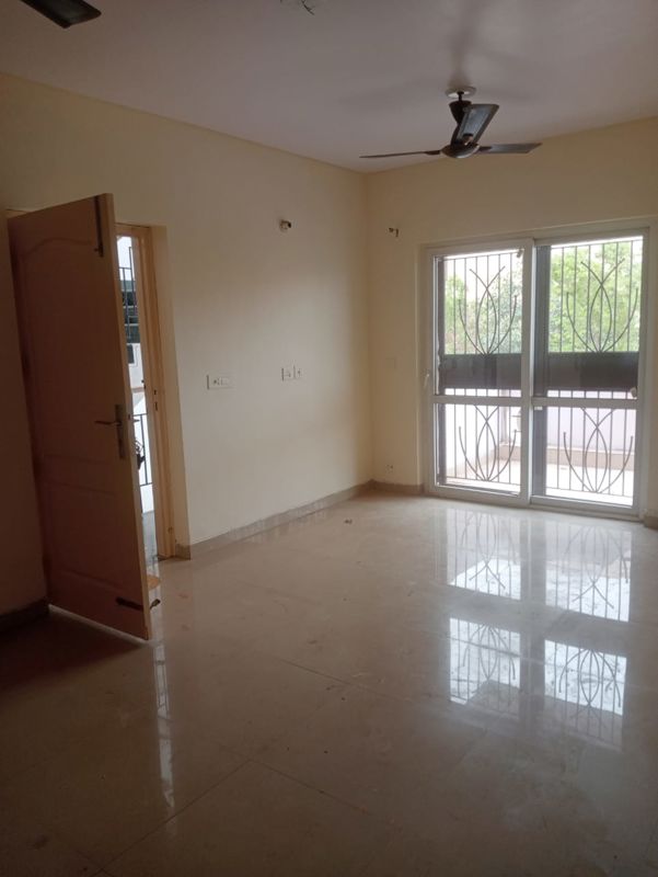 3 BHK + Servant Room 1445 Sq.Ft. Builder Floor in BPTP Park 81