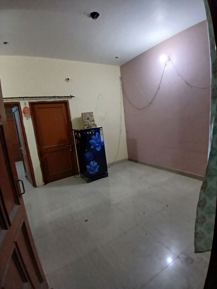 Bathroom, lohgarh 2 Bedroom 1000 Sq.Ft. Apartment In Lohgarh Zirakpur 10129267