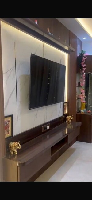 Furnished Amenities in 3 BHK Apartment at Dosti Eastern Bay, Wadala – for Sale