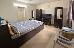 Pg For Rent in Malad East